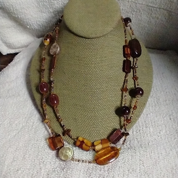 Long faux amber brown orange beaded necklace - Picture 1 of 6